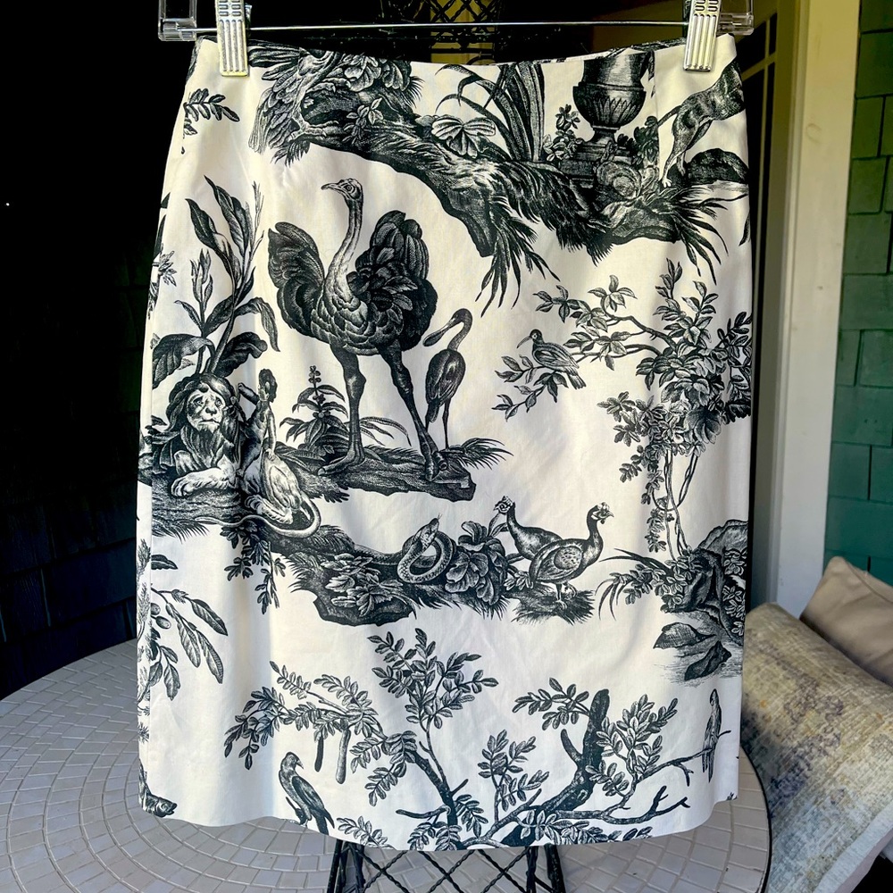 Fabulous vintage Judy Lee Cole Black and Ivory Toile Skirt Fully lined. Size 4
